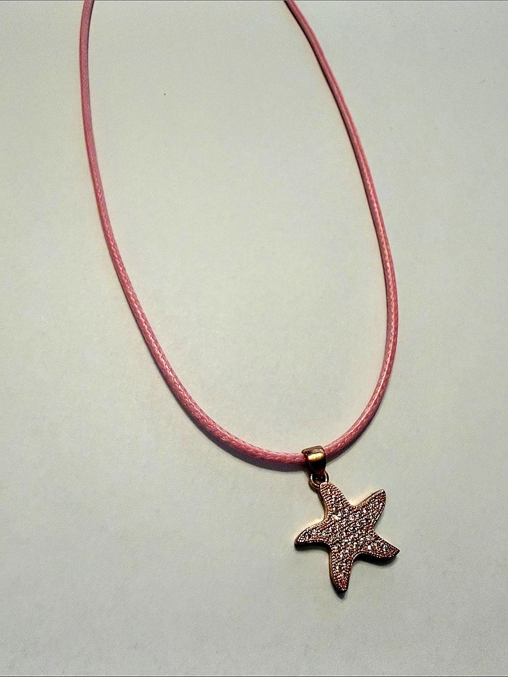 Star Pendant Necklace in Pink & Gold Like New